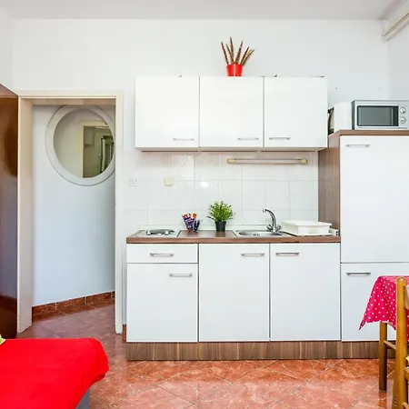 Appartement By The Sea Supetar, Brac - 17227 Supetar