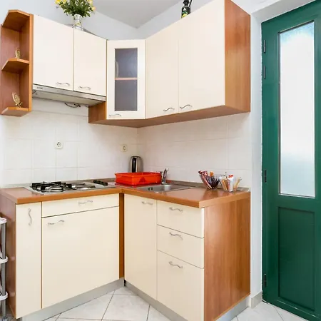 Appartement By The Sea Supetar, Brac - 17227 Supetar