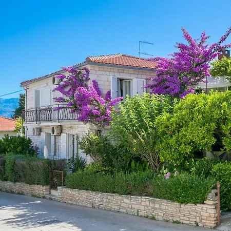 By The Sea Supetar, Brac - 17227 Supetar
