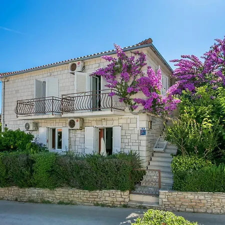 By The Sea Supetar, Brac - 17227 Apartment